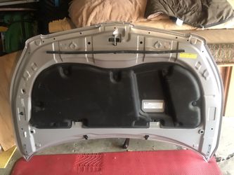 Pontiac Vibe 2010 Hood