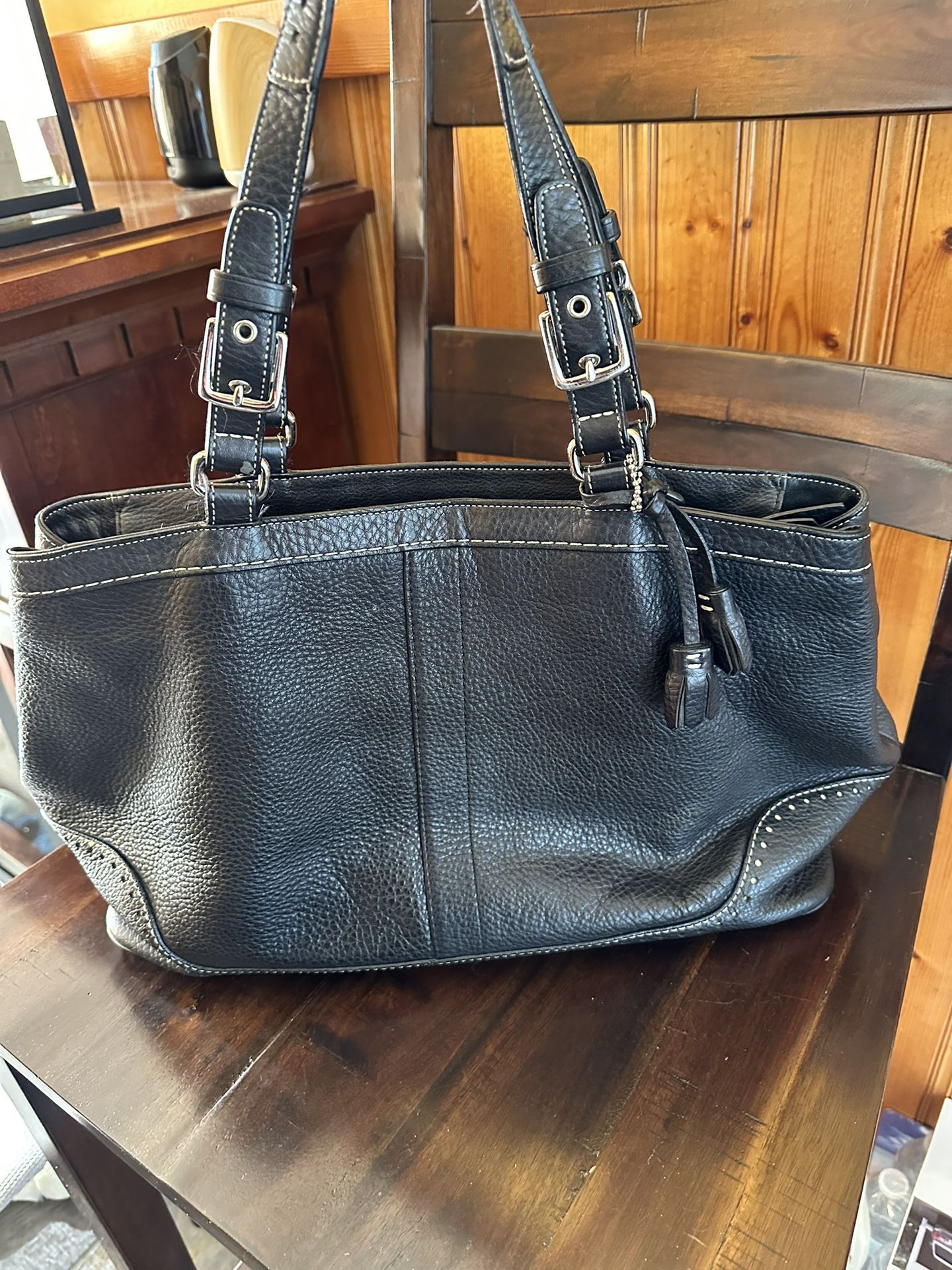 Beautiful, Authentic Durable, Real Leather Coat Bag