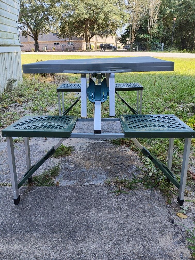 Folding Picnic Table With Seats & Case
