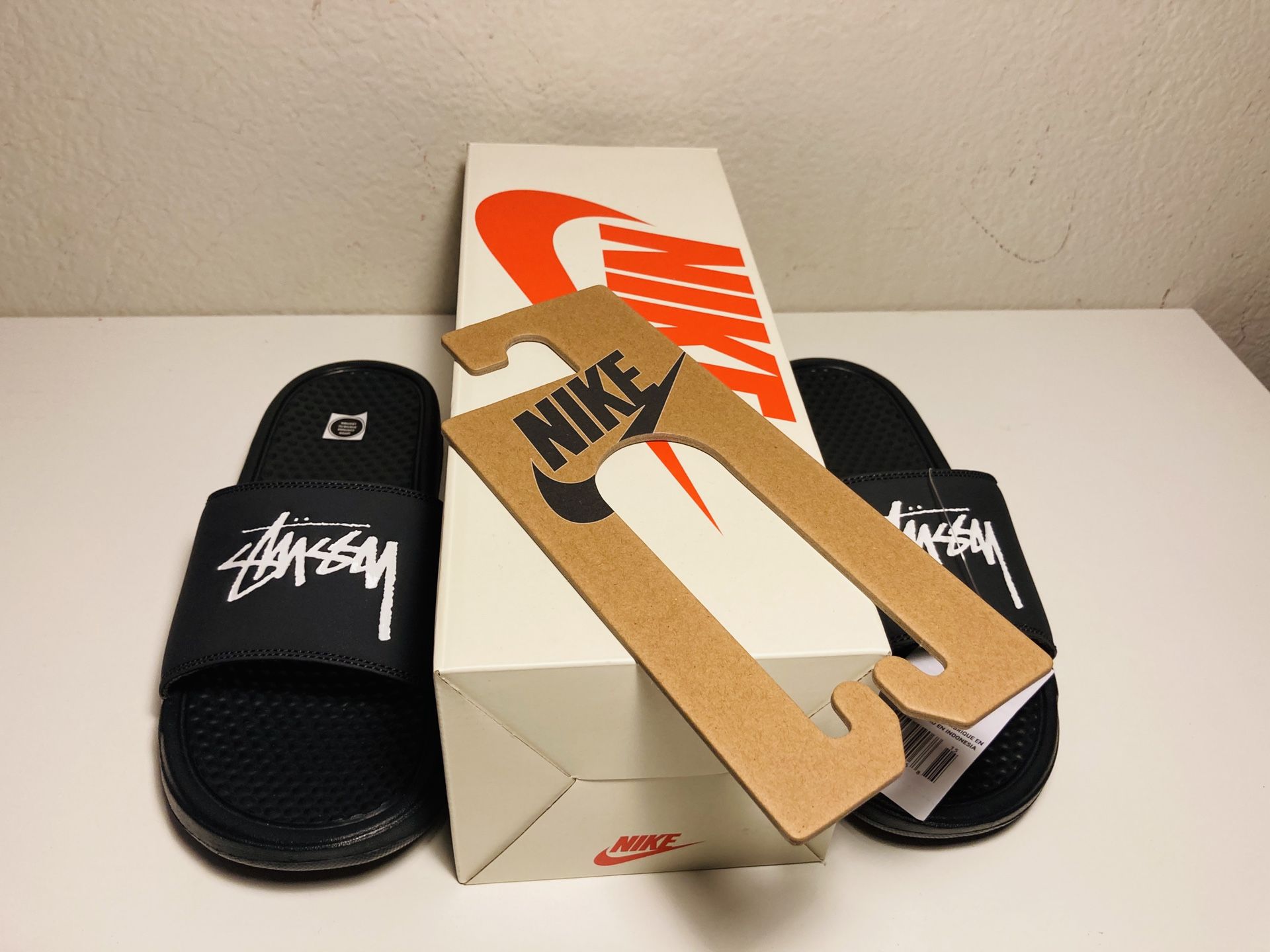 Stussy × Nike Benassi Slide \"Off Noir\" Benassi x Stussy Off Noir - Nike