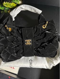 Black purse