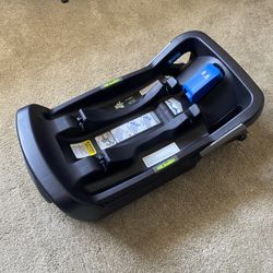 Never Used - Nuna Pipa Car Seat Base