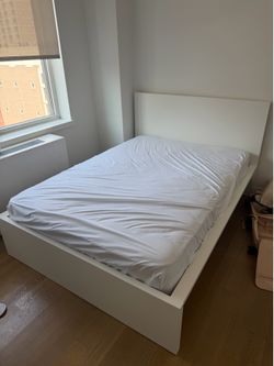 Full Bed Frame + Mattress – East Village