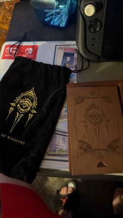 Destiny 2 deck of wishper box and card