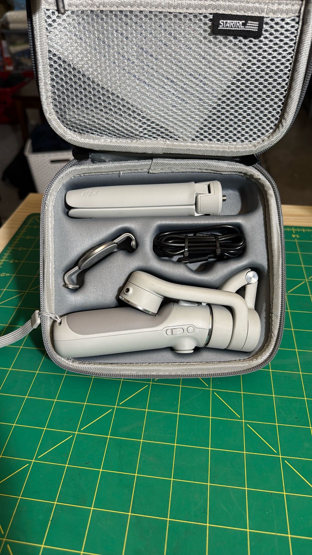 Dji OM 5 Smart Gimbal For Smartphones