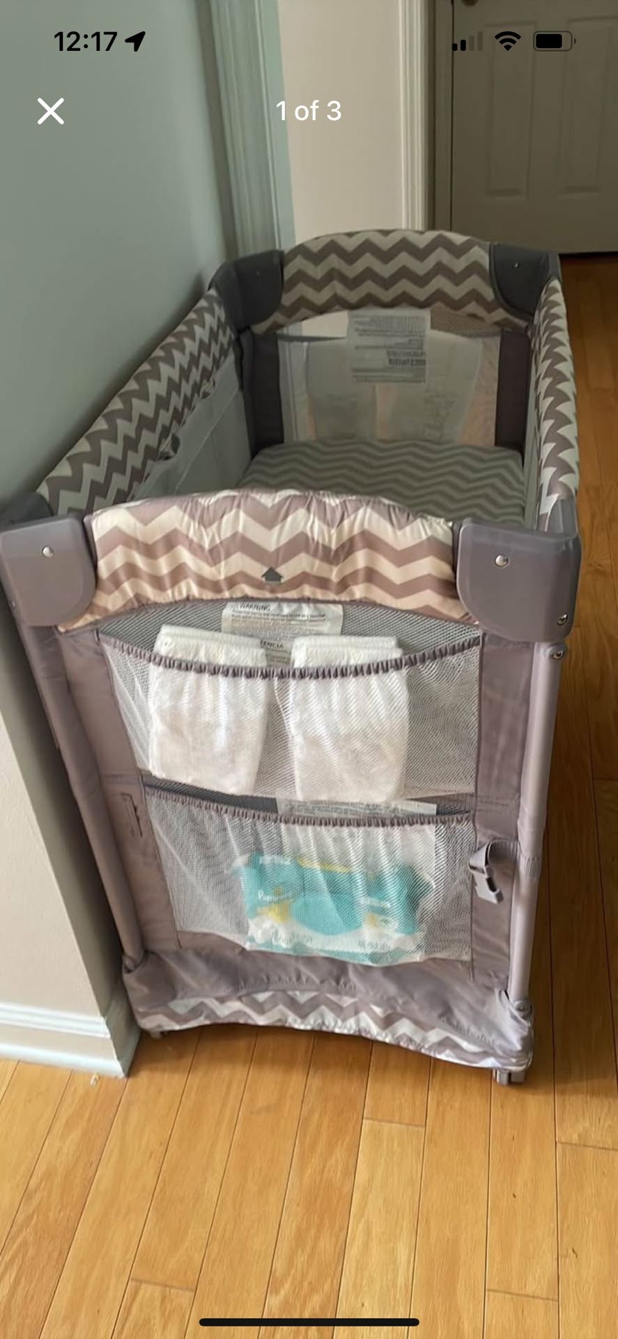 Arm's Reach Mini Arc Co-Sleeper (w/ Skirt) - Chevron bassinet