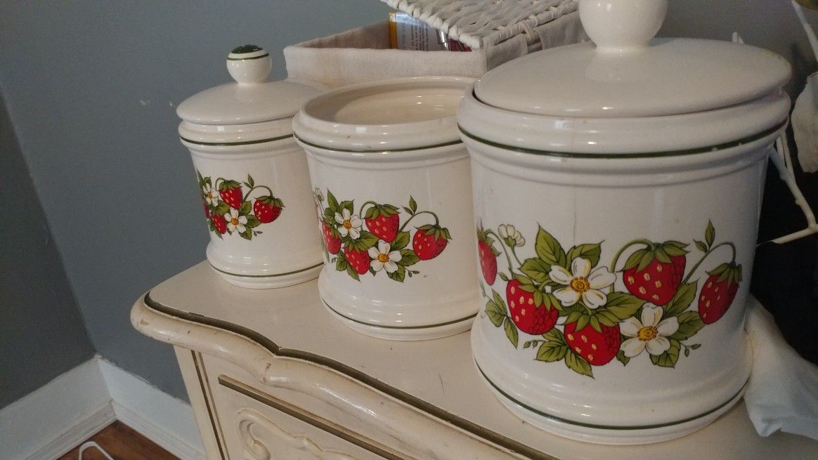 Kitchen Storage containers