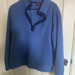 Adult Ladies Size Large LL Bean Blue Fleece Pullover