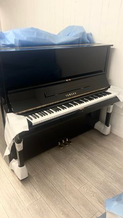 Reconditioned Yamaha U3 Upright Piano Free delivery and tuning