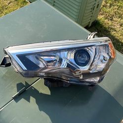 2021-2023 TOYOTA 4RUNNER LT HEADLIGHT ASSY OEM