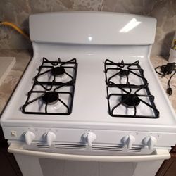 GE Gas Stove