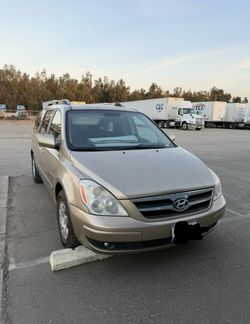 2007 Hyundai Entourage