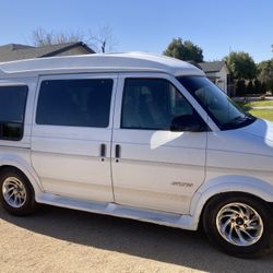 2000 Chevrolet Astro