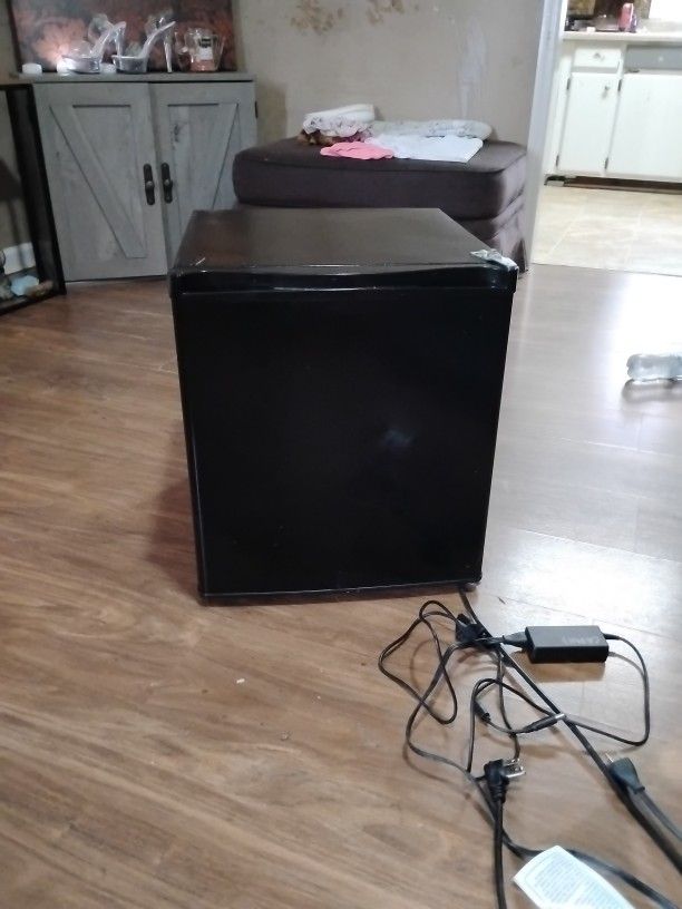 Good Mini Fridge And Freezer
