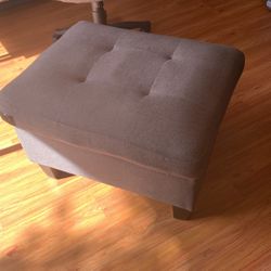 Small Ottorman 