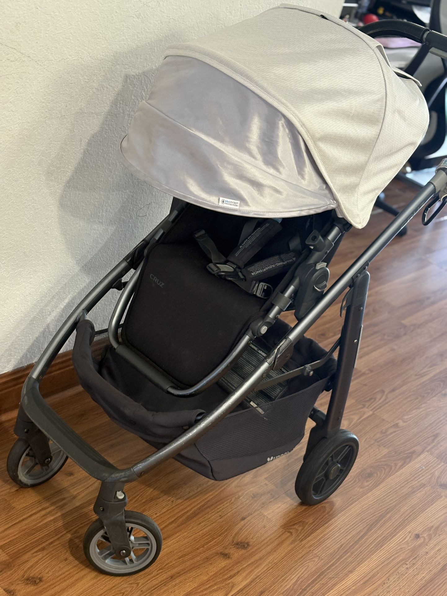 UPPAbaby Cruz Stroller – Excellent Condition