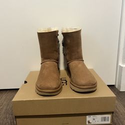 Bailey Bow II Women’s Boot - Chestnut 