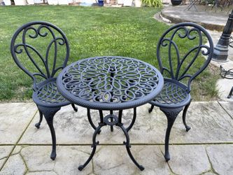Cast Iron Bistro Set 2 Chairs & Table With Umbrella Hole 