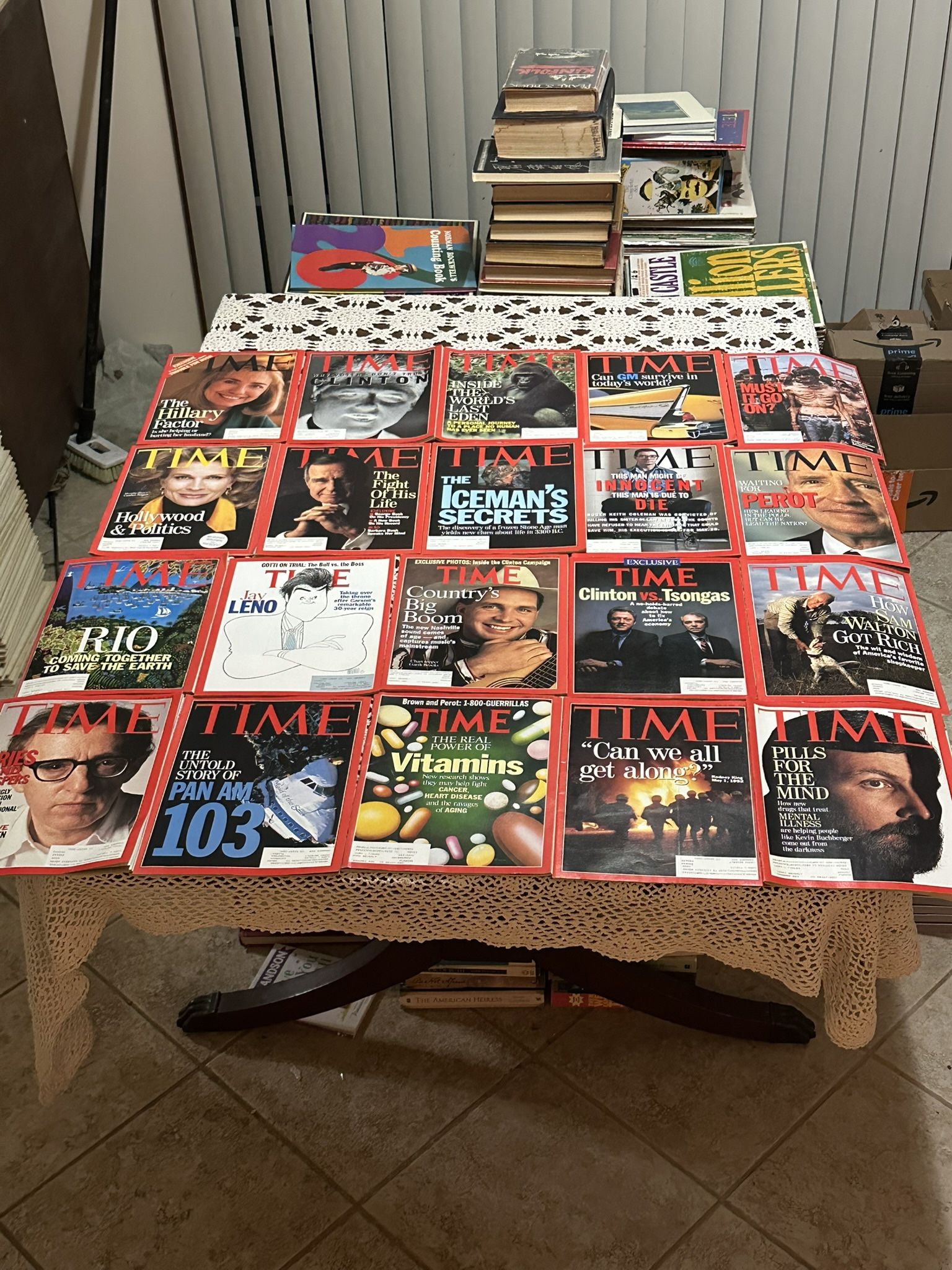 28 issues of 1992 time magazine