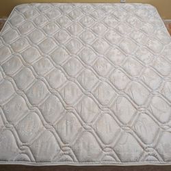 The Original mat,tress factory medium-firm king-size matt,ress 14 inch. Double pillow top. Free delivery.