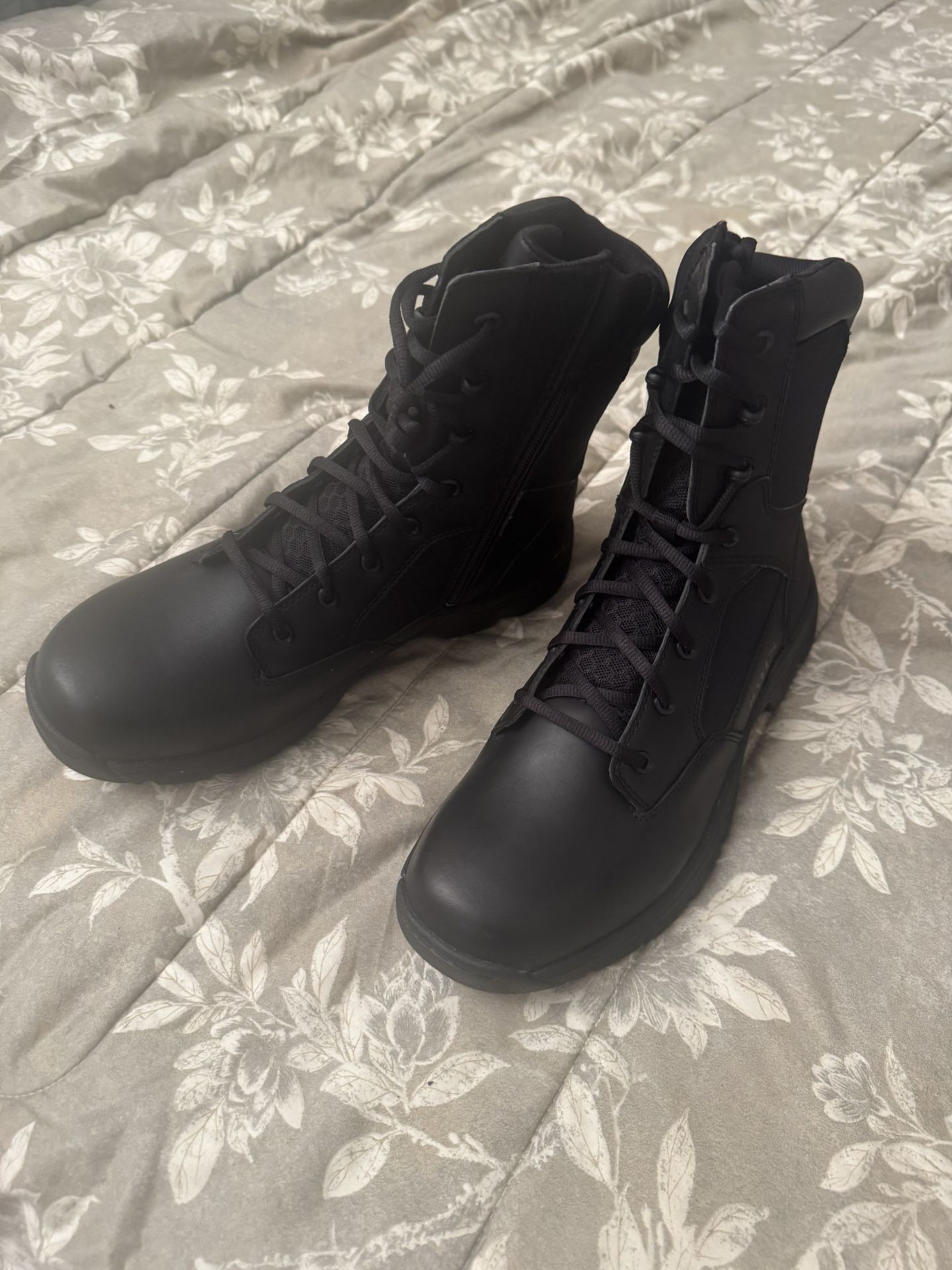 Bates Work Boots -Size 9 -New In Box