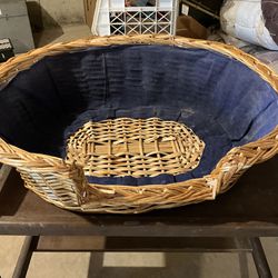 Dog Rattan Basket/Bed Medium