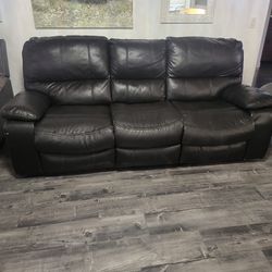 Three Seater Couch Recliner 