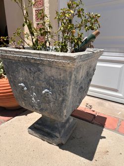 Large pot