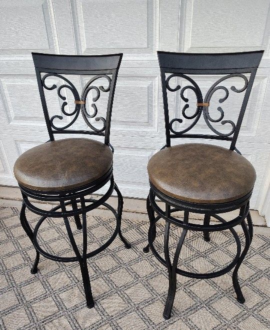 Bar Stool Chair Set (free delivery)