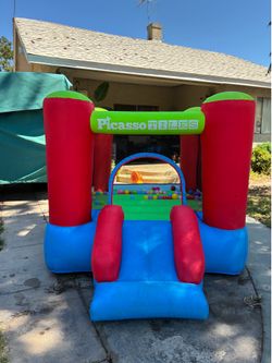 PicassoTiles Kids Bounce House w/ Blower & Ball Pit