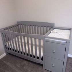 Convertible 6 In 1 Crib With Mattress
