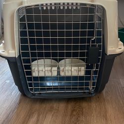 Pet Travel Kennel 27”