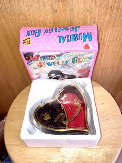 Vintage Heart Jewelry Music Box