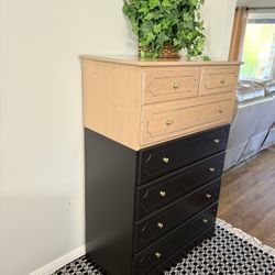 Dresser.    Delivery 🚚 