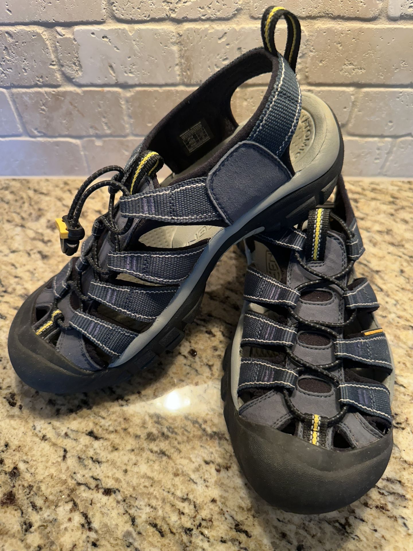 Keen Men’s Newport H2 Sandal