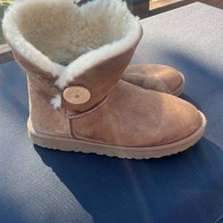 Uggs Size 10