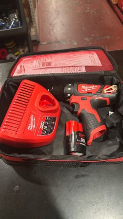Milwaukee m12 drill driver kit only asking $100 (financing available)