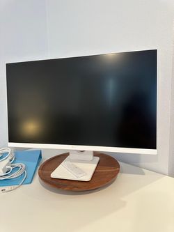 LG 28” Smart TV