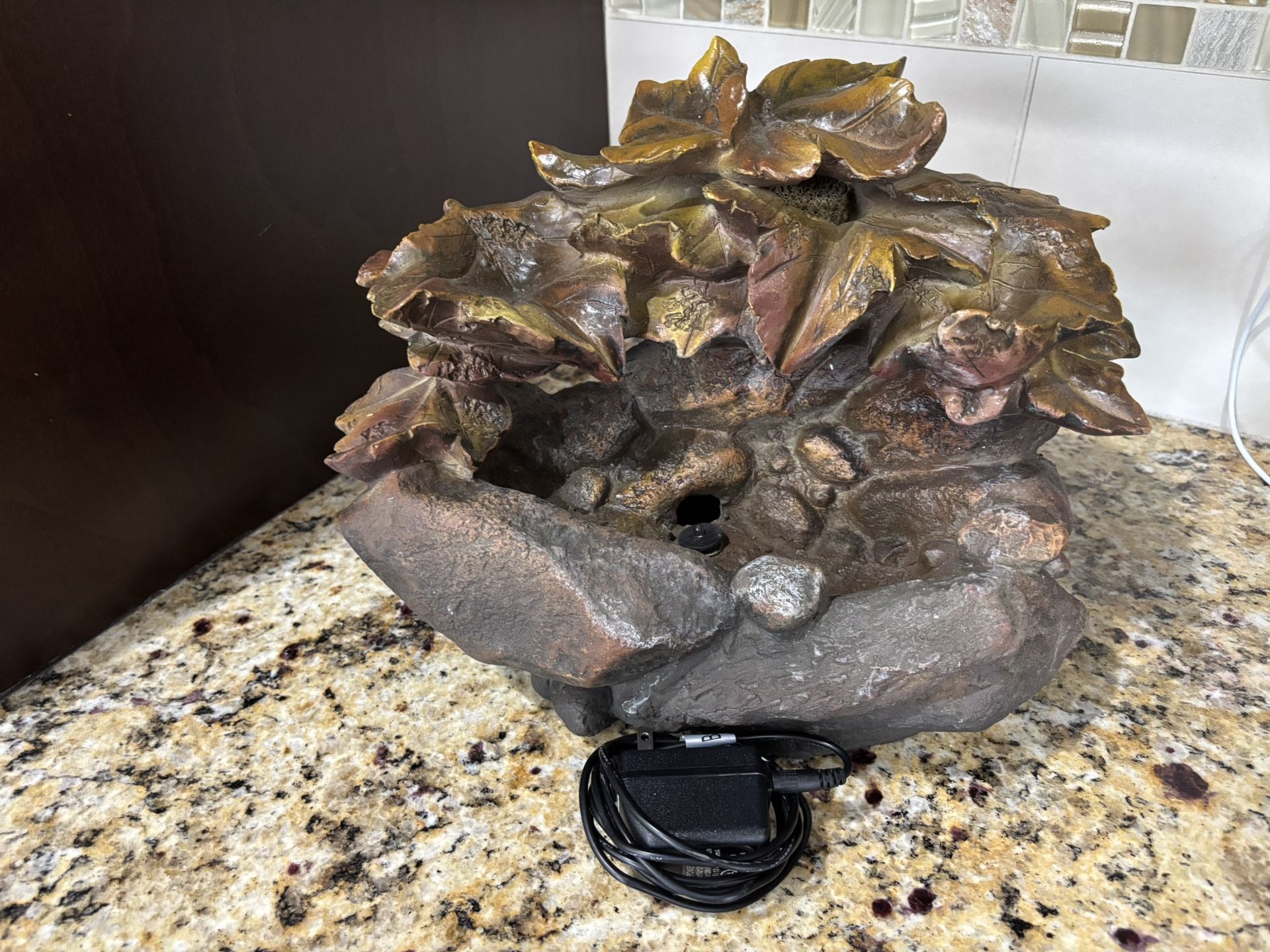 Brown Leaf Indoor/Outdoor Water Feature