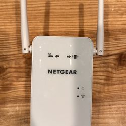 Netgear WiFi Range Extender EX6100