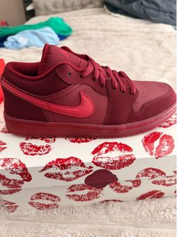 Jordan 1 Low - Valentines Special