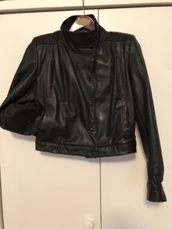 80's Black Leather Jacket!