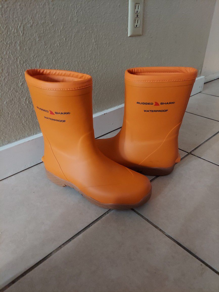 Rugged Shark Waterproof Boots