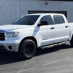 2013 Toyota Tundra CrewMax Pickup 4D 5 1/2 ft