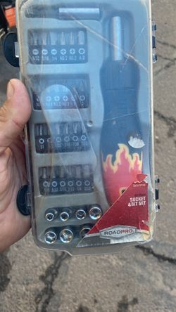 Socket and bit tools