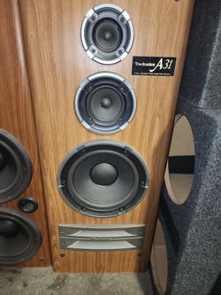 Technics speakers