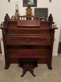 Estey Chapel Organ
