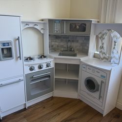 Wooden Toy Kitchen By KidKraft With BBQ And Accessories 