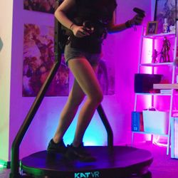 KAT Walk C VR Treadmill System – Full Setup w/ Harness & 2 Pairs of Shoes 💲950