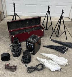 Speedotron Black Line Portrait Studio Strobe Kit In A Box